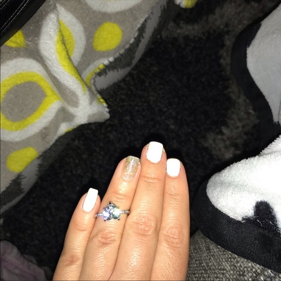 silver  heart sapphire ring - Picture 4 of 4